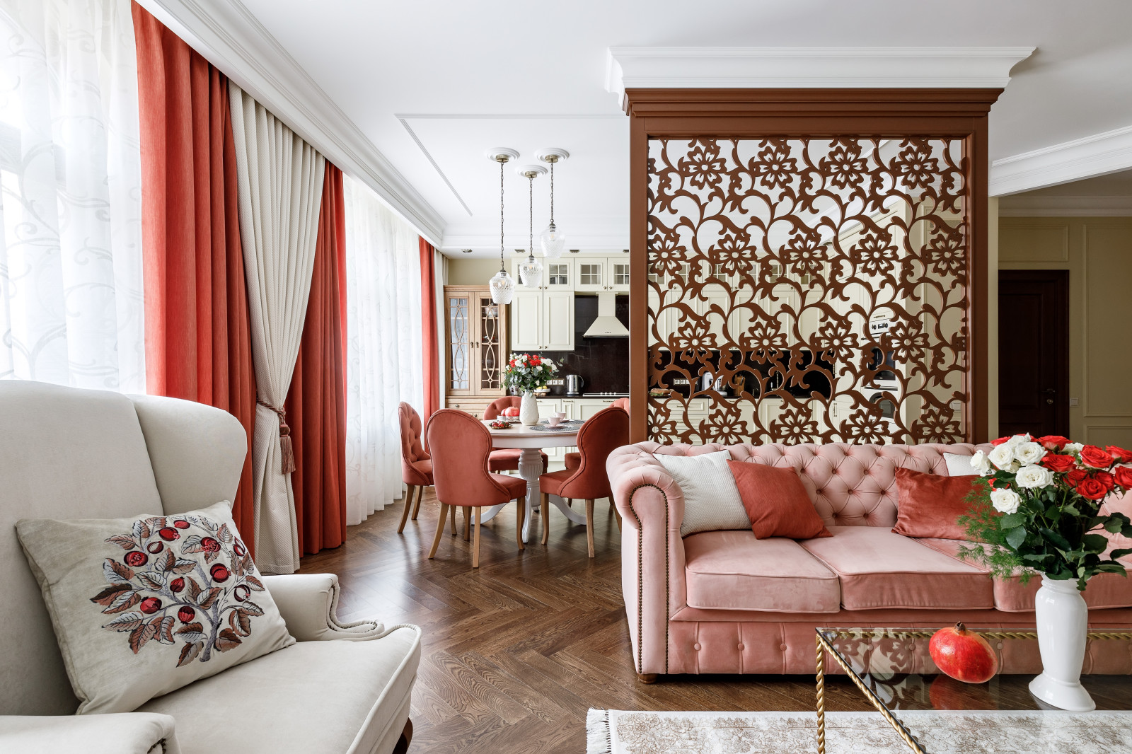 Под музыку пластинок