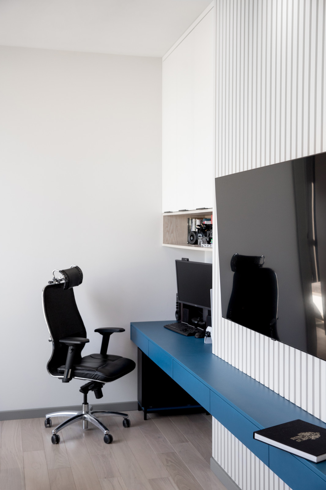 Небесно синий в ЖК Новочеремушкинская 17