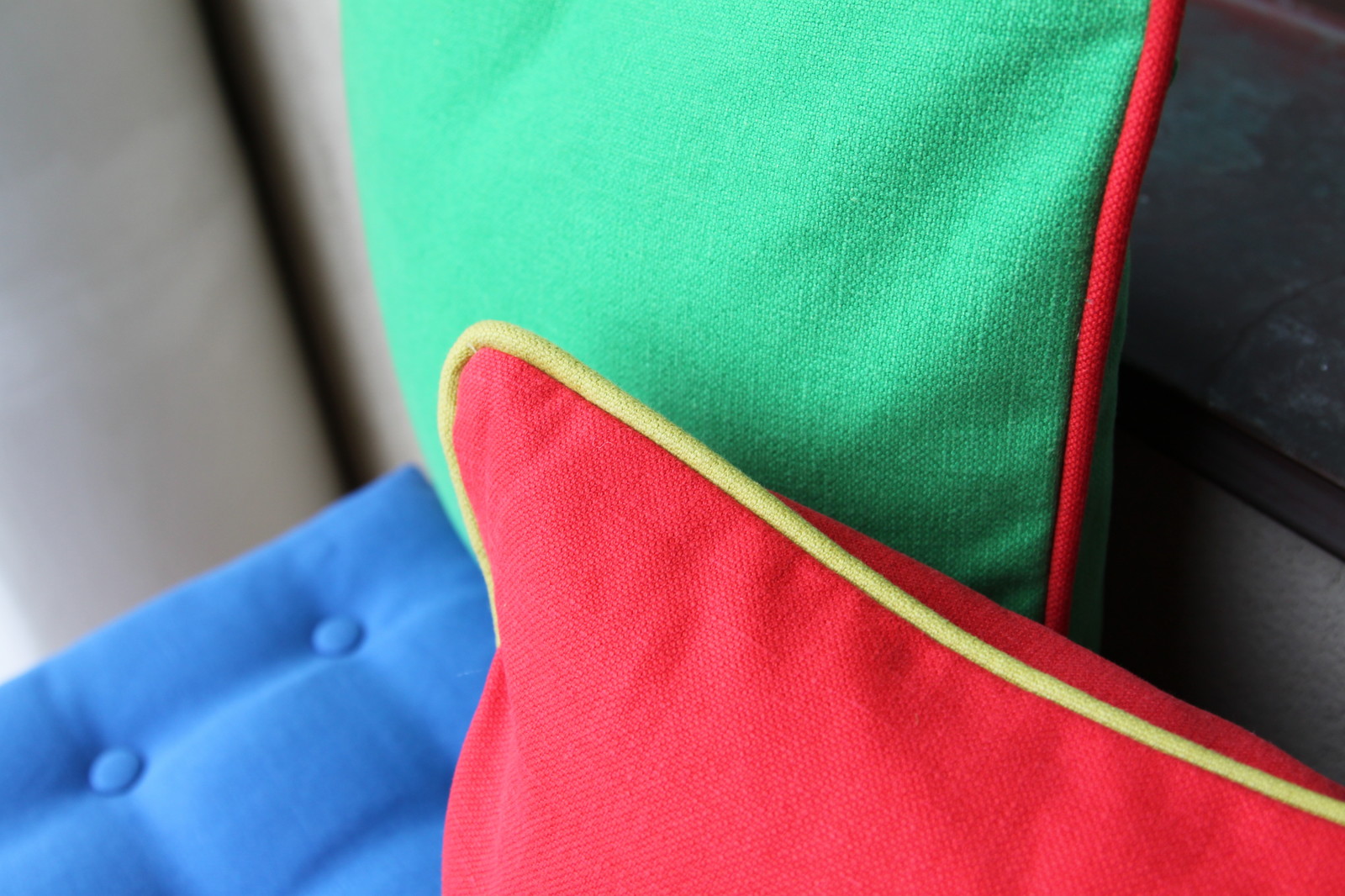 Текстиль в яркой квартире ЖК Итальянский Квартал