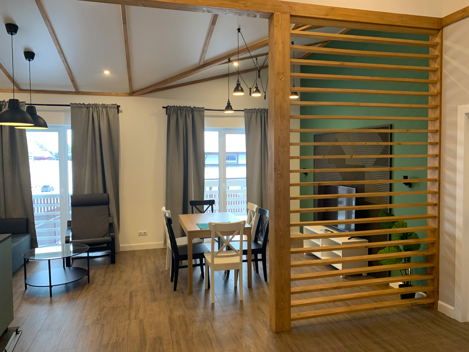 Обложка проекта: Ремонт загородного дома площадью 80 м.кв.