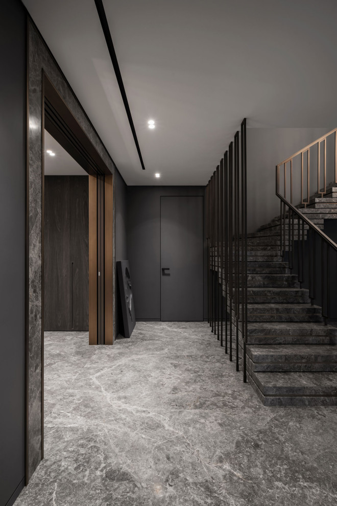 Triumph: eclectic style of stones & metals