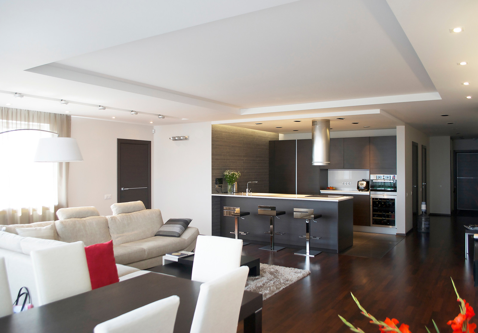 Обложка проекта: Реализованный проект. дизайнер Ольга Сердобинцева.