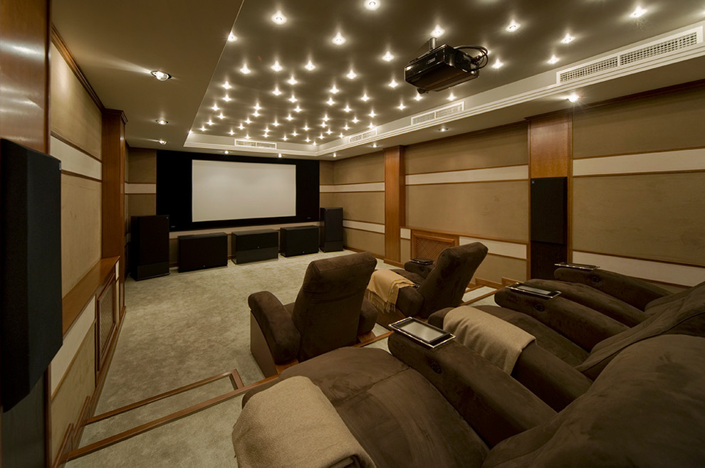 Интерьер домашнего кинотеатра.Резиденция Монолит