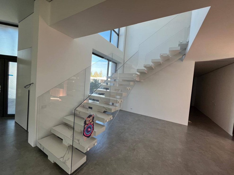 Обложка проекта: КП Райт Вилладж. Стеклянное ограждение лестницы