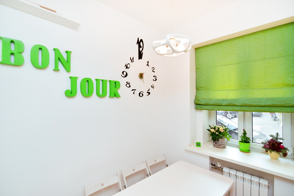 76 квадратов белого