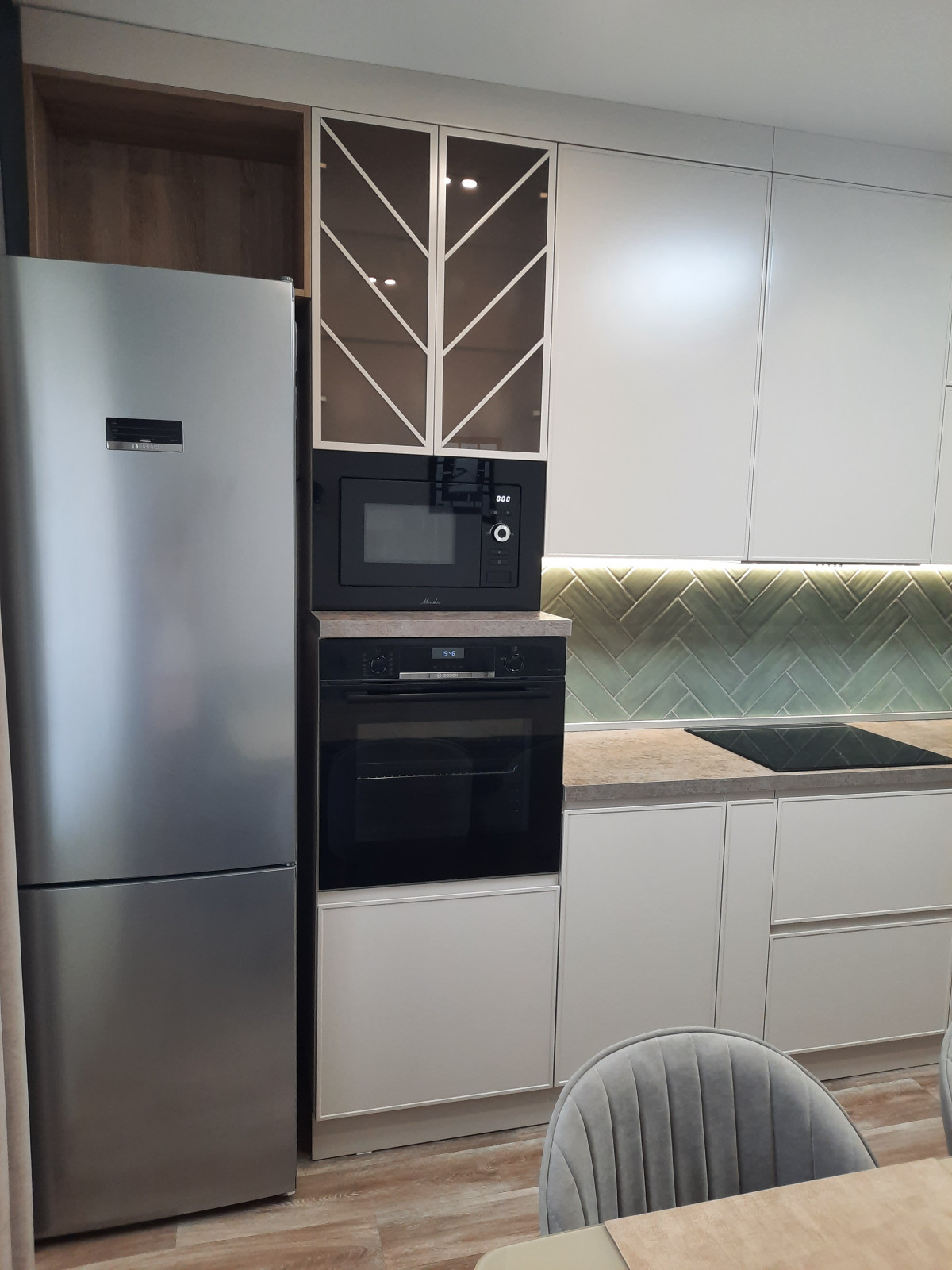 Фото элегантной кухни.