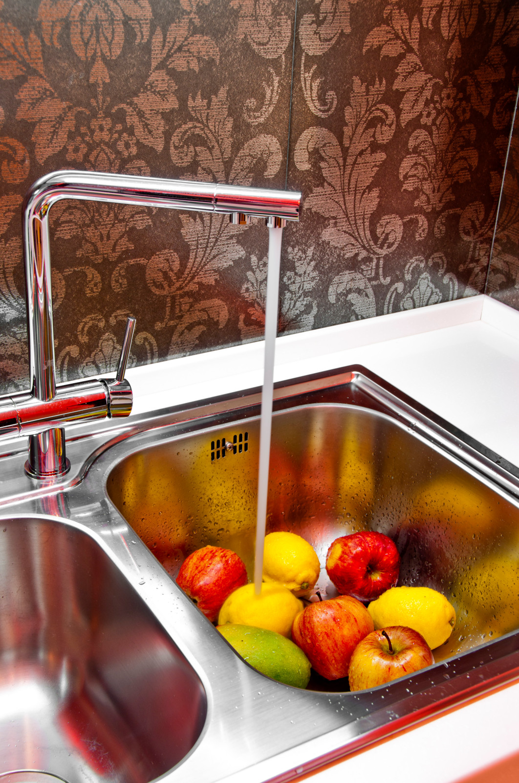 Вспышки красного