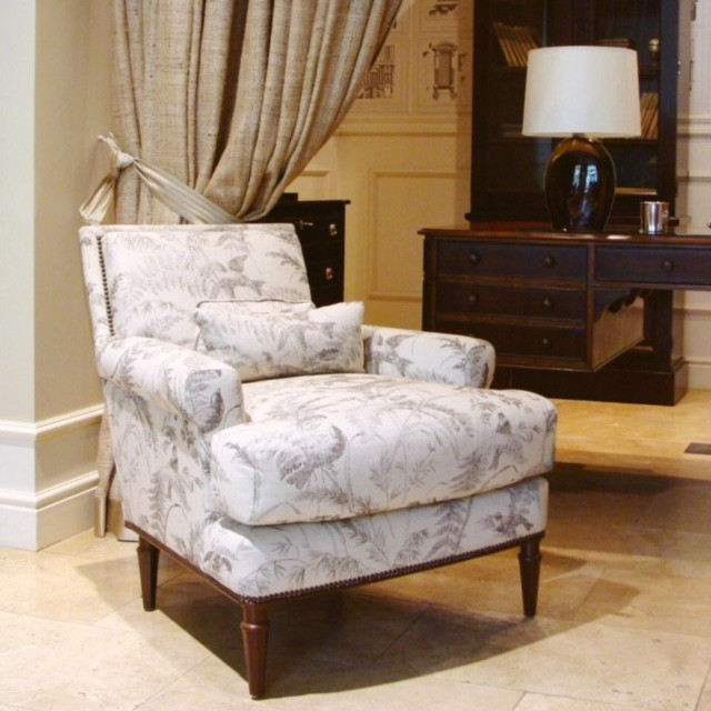 Обложка проекта: Оформление экспозиции мебельного салона