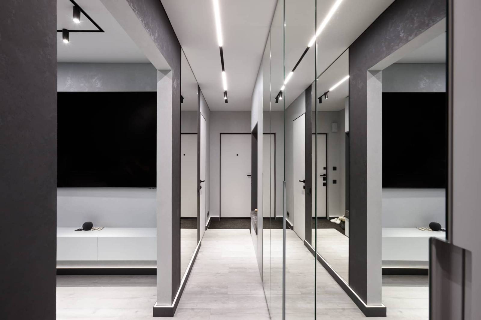 Дизайн и ремонт квартиры на Неманском проезде — Акцент на технологичность