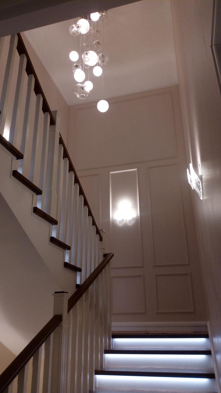 Облицовка бетонной лестницы в классическом стиле