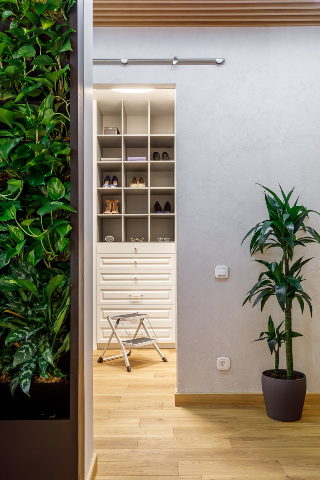 Квартира с фито-стеной и яркими акцентами в Москве