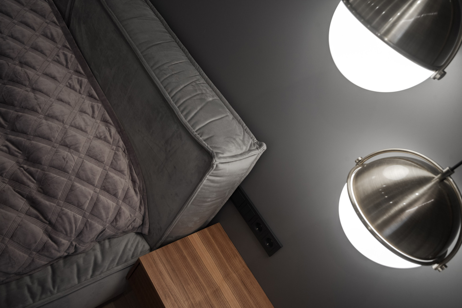 Просторная квартира в серых цветах