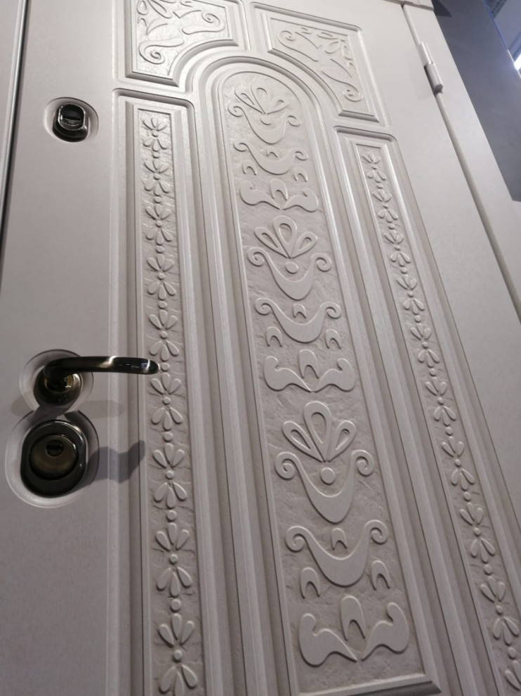 Входные маталлические двери