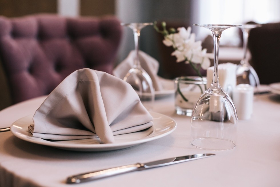 Ресторанный текстиль  из ткани Lotos (искусственный хлопок)