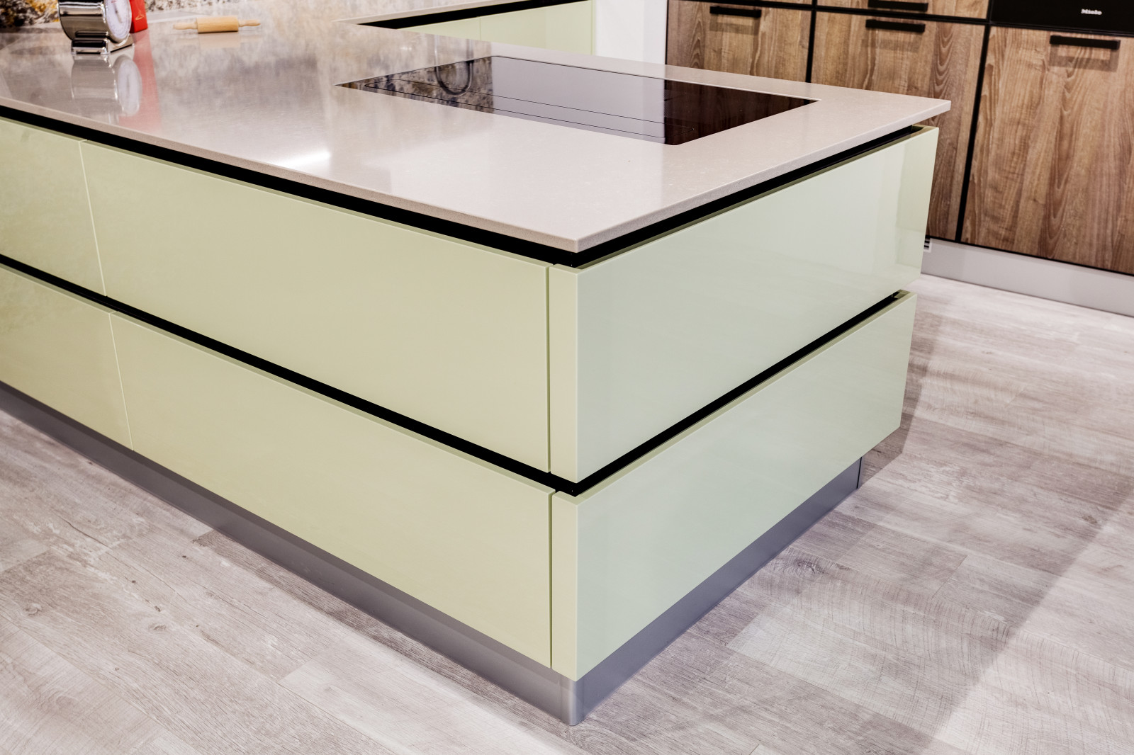 Кухни из пластика