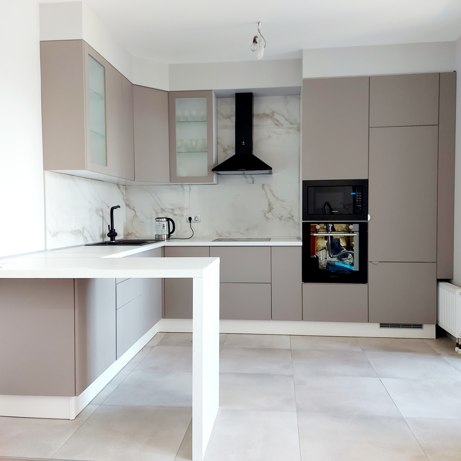 Обложка проекта: Кухня в студии