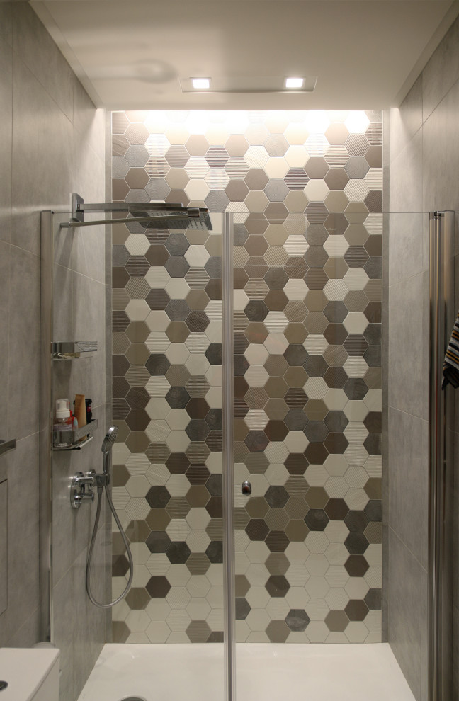 Обложка проекта: Главная ванная с панно в душевой