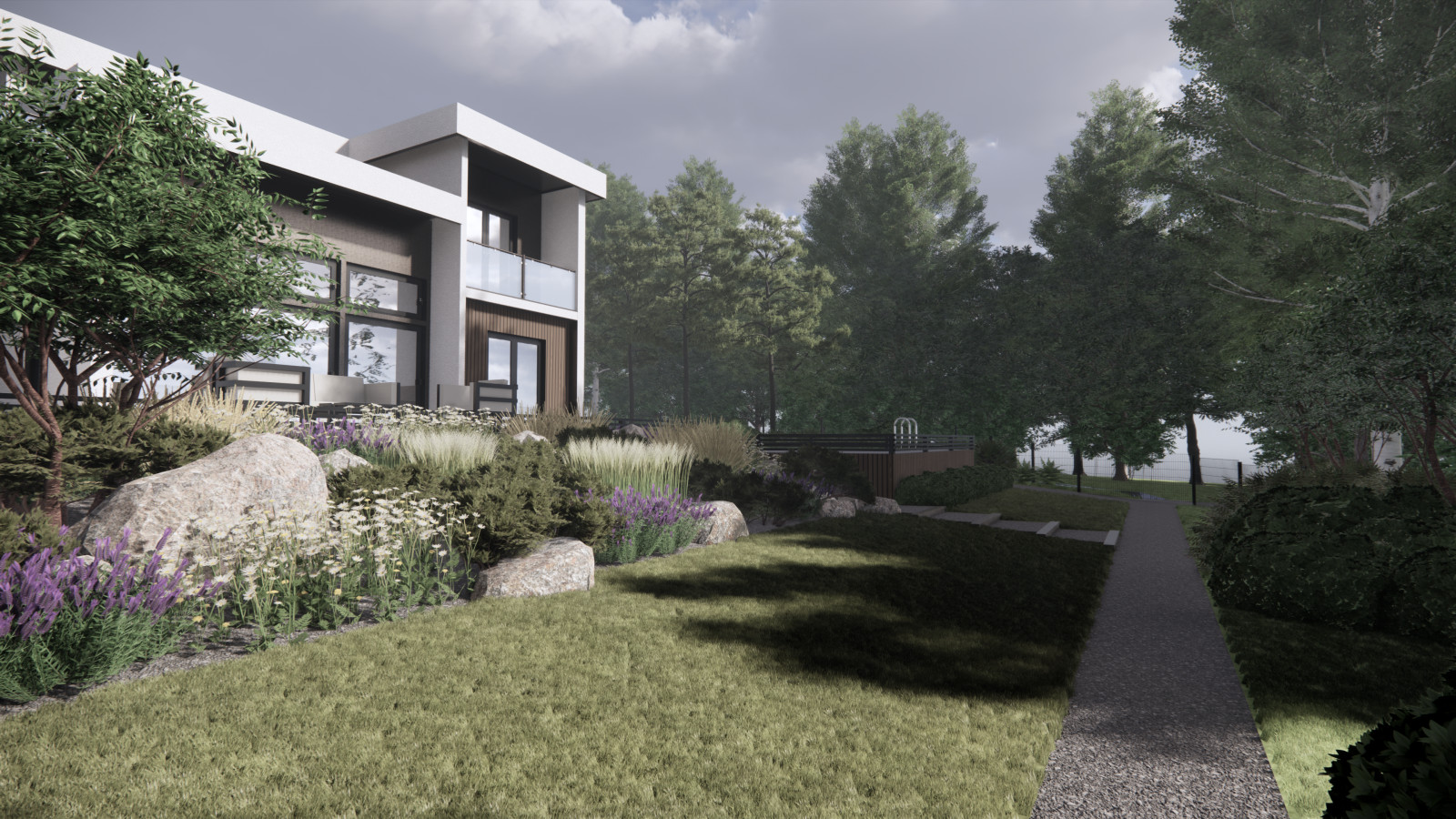 Нижняя часть участка со склоном