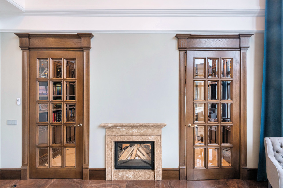 Мебель предметы интерьера в загородном доме.