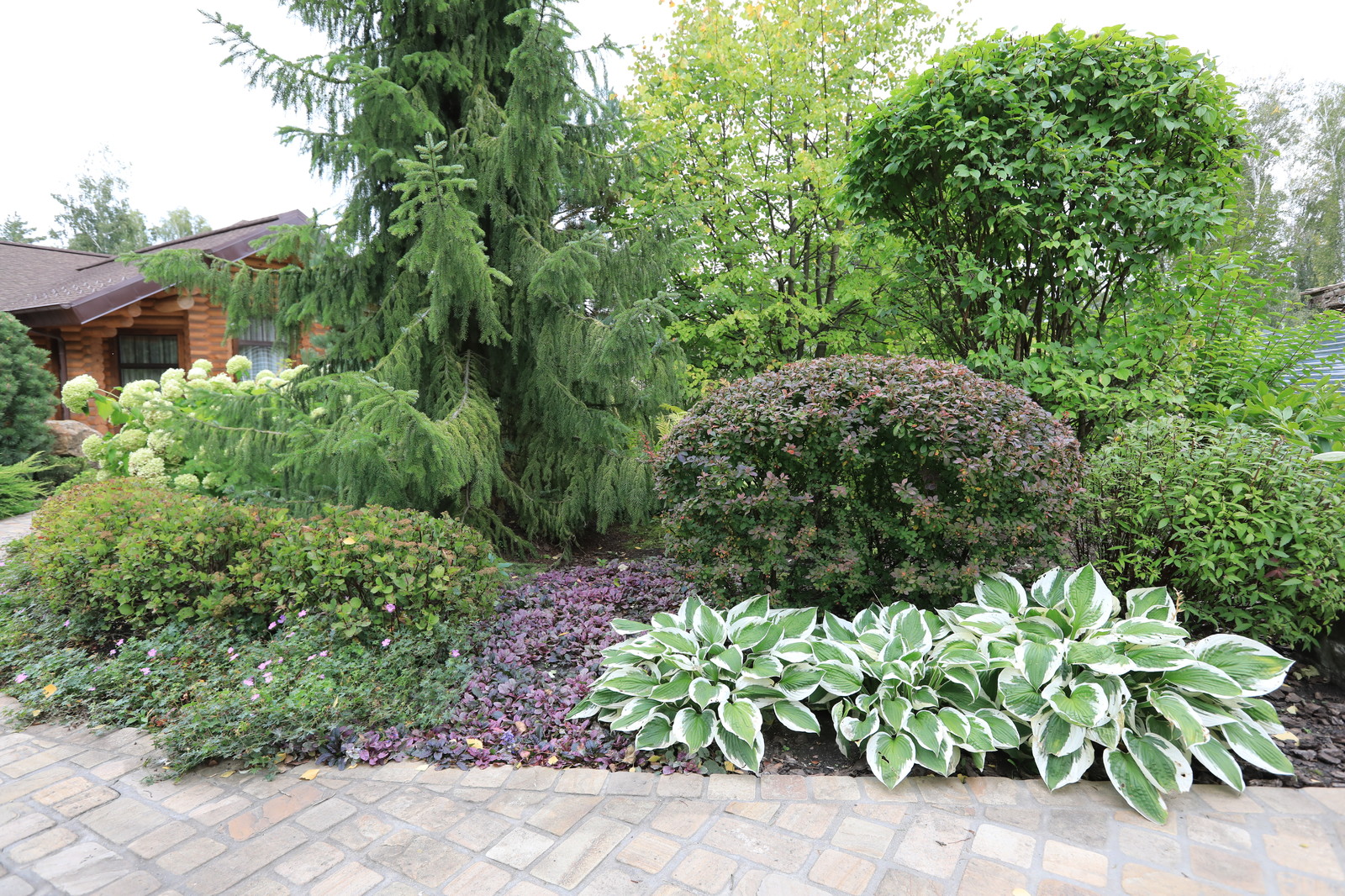 Сказочный мир в предместье Орла