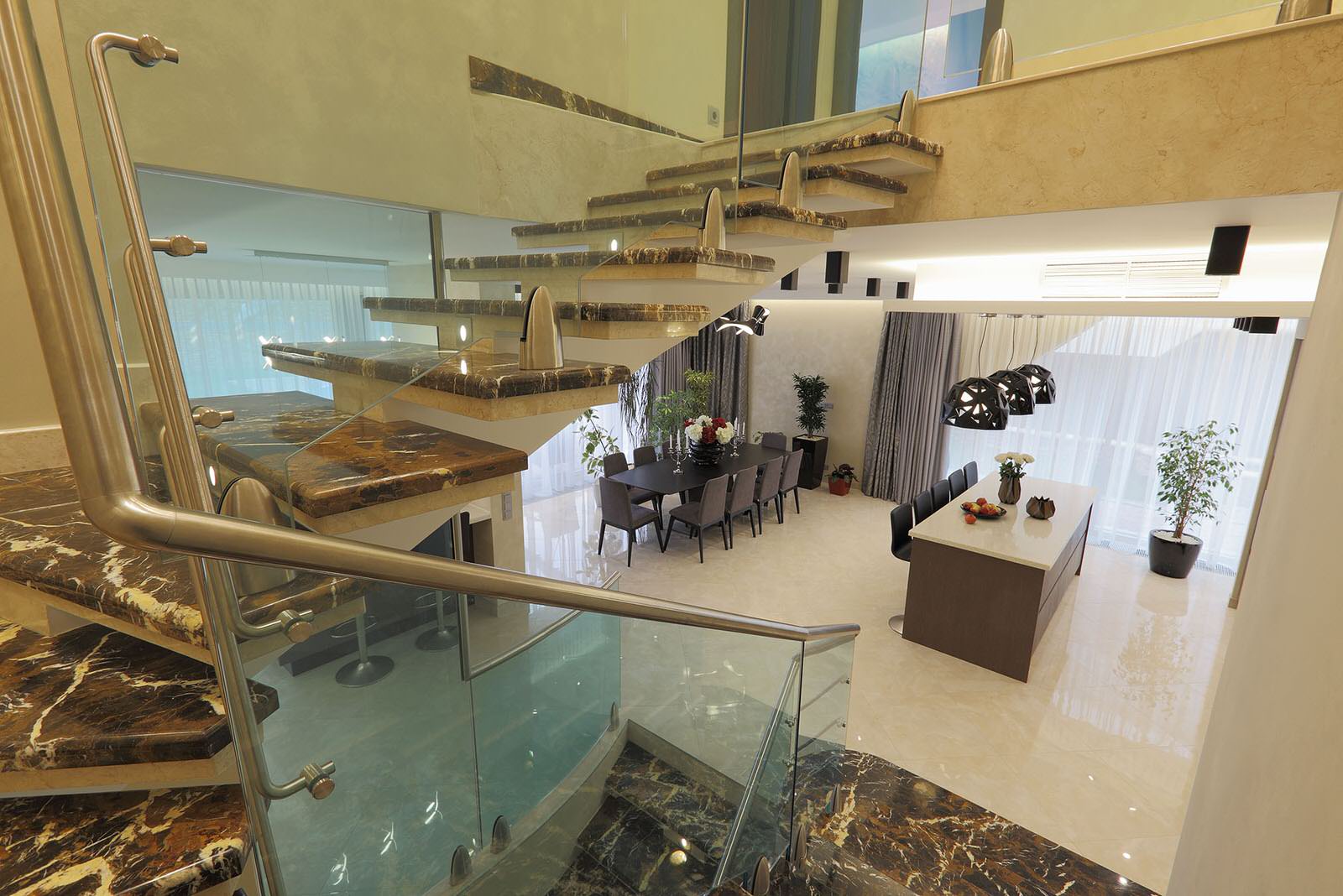 Светлое будущее в поселке Барвиха Хиллс