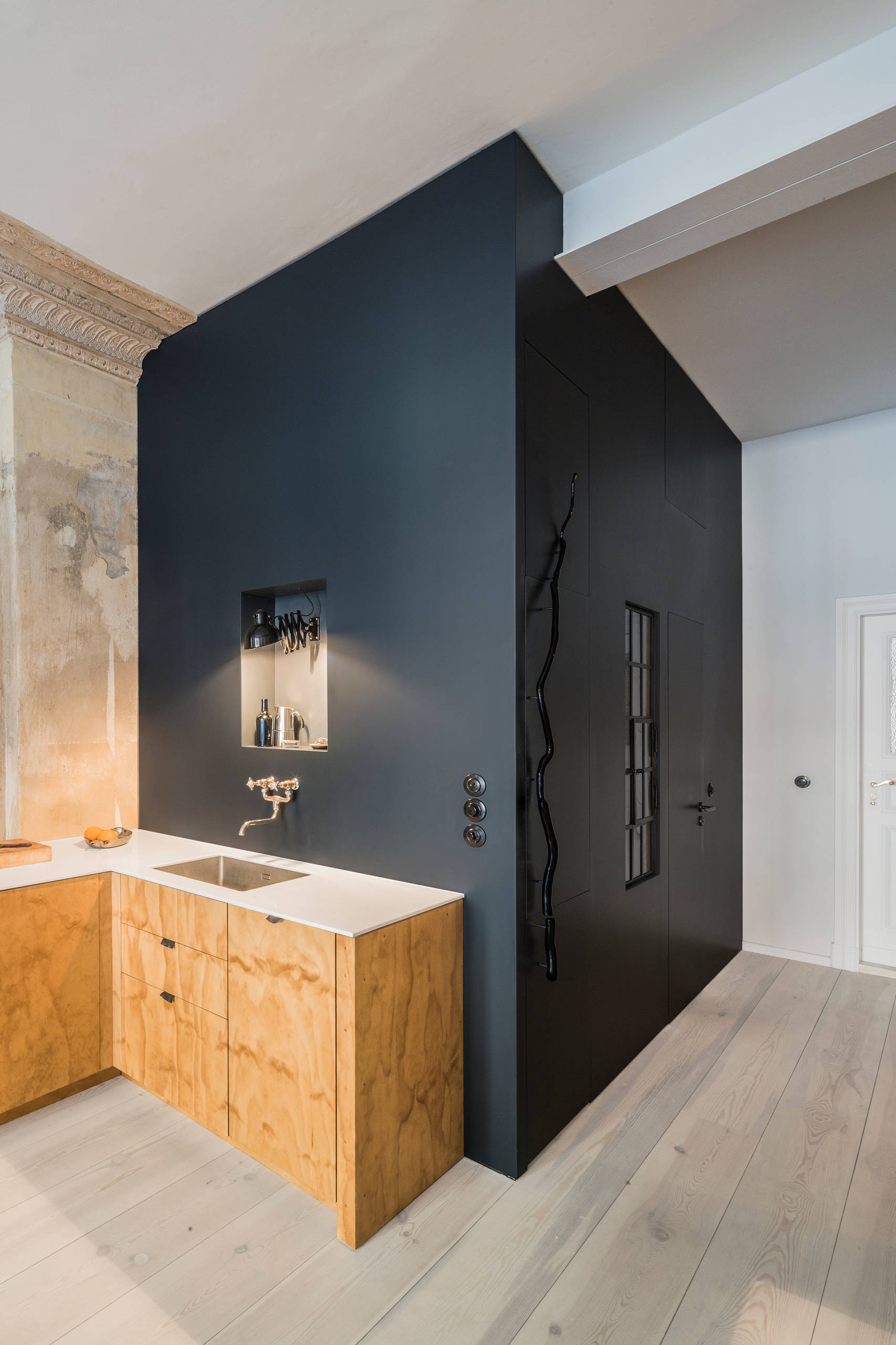 Houzz Германия: Кухня с ободранными стенами