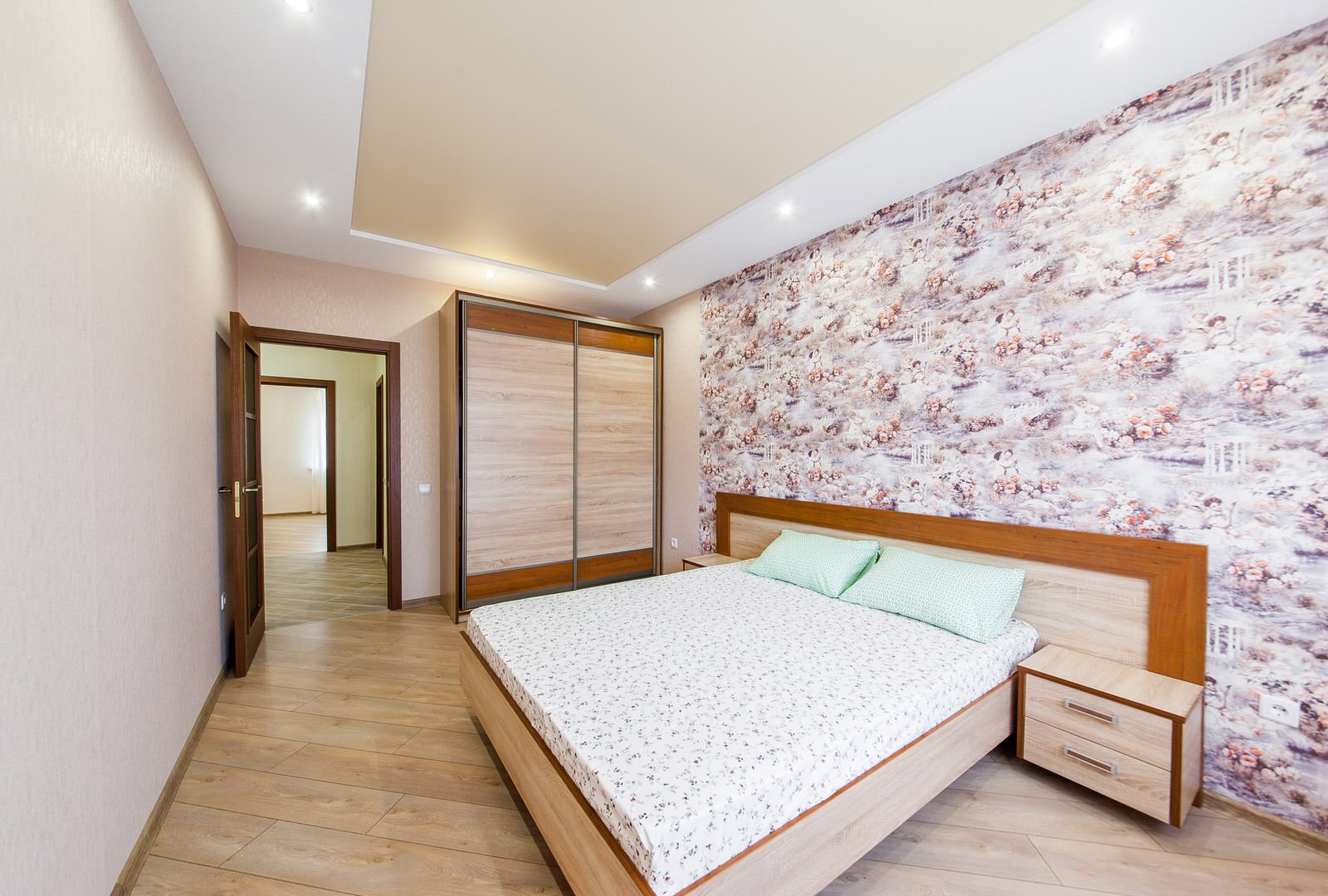 2 комнатная квартира Теплый интерьер)