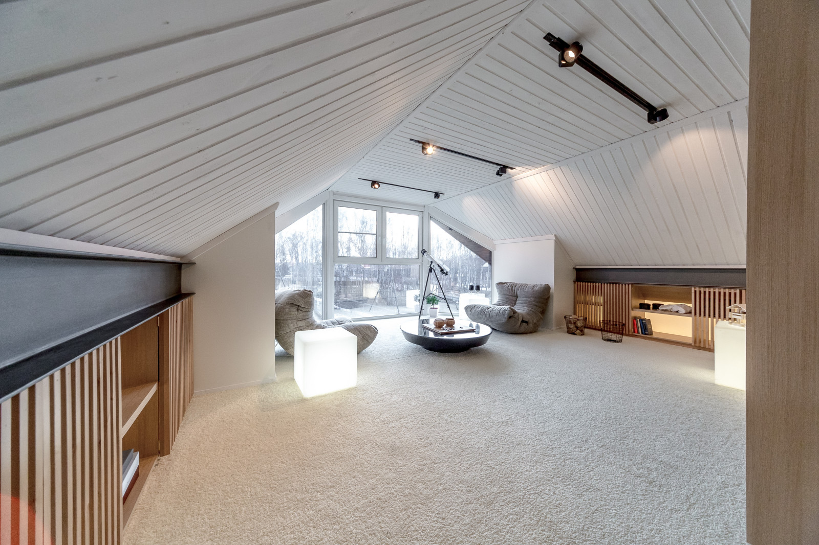 Мансарда с железным поясом