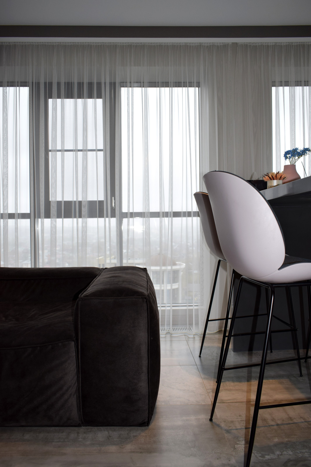 Квартира на 13 этаже  с витражным остеклением