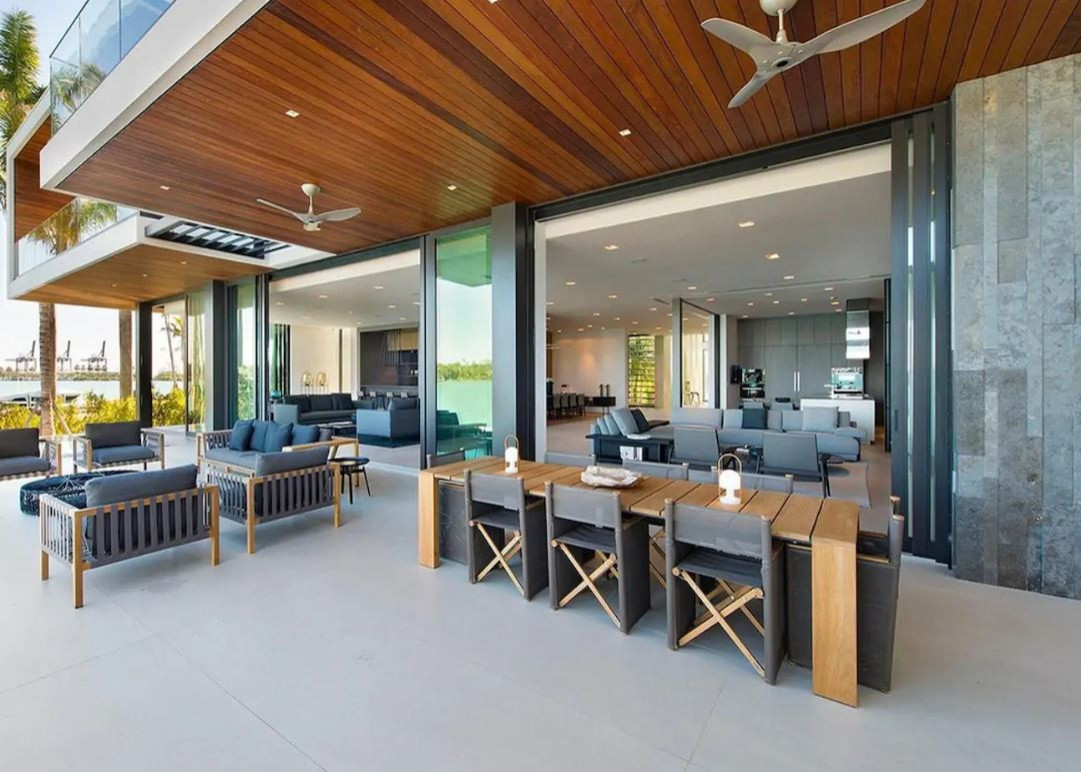 Обложка проекта: Villa West Little River