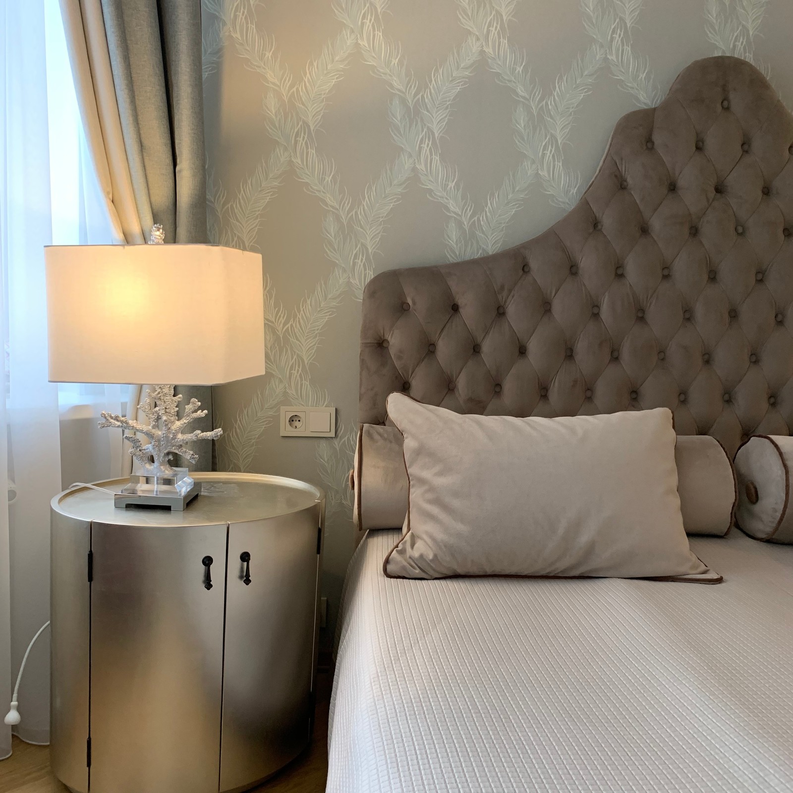 Спальня в неоклассике