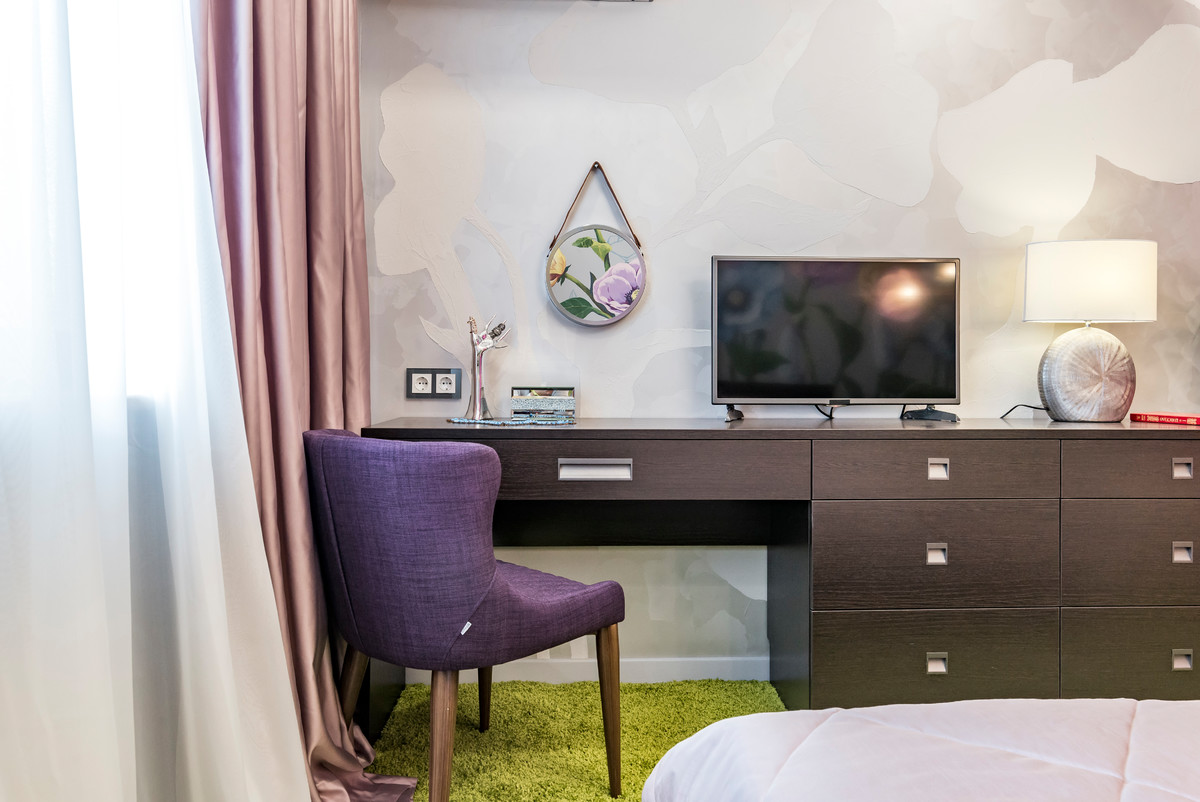 Школа ремонта на ТНТ" Цветы для кадетки"