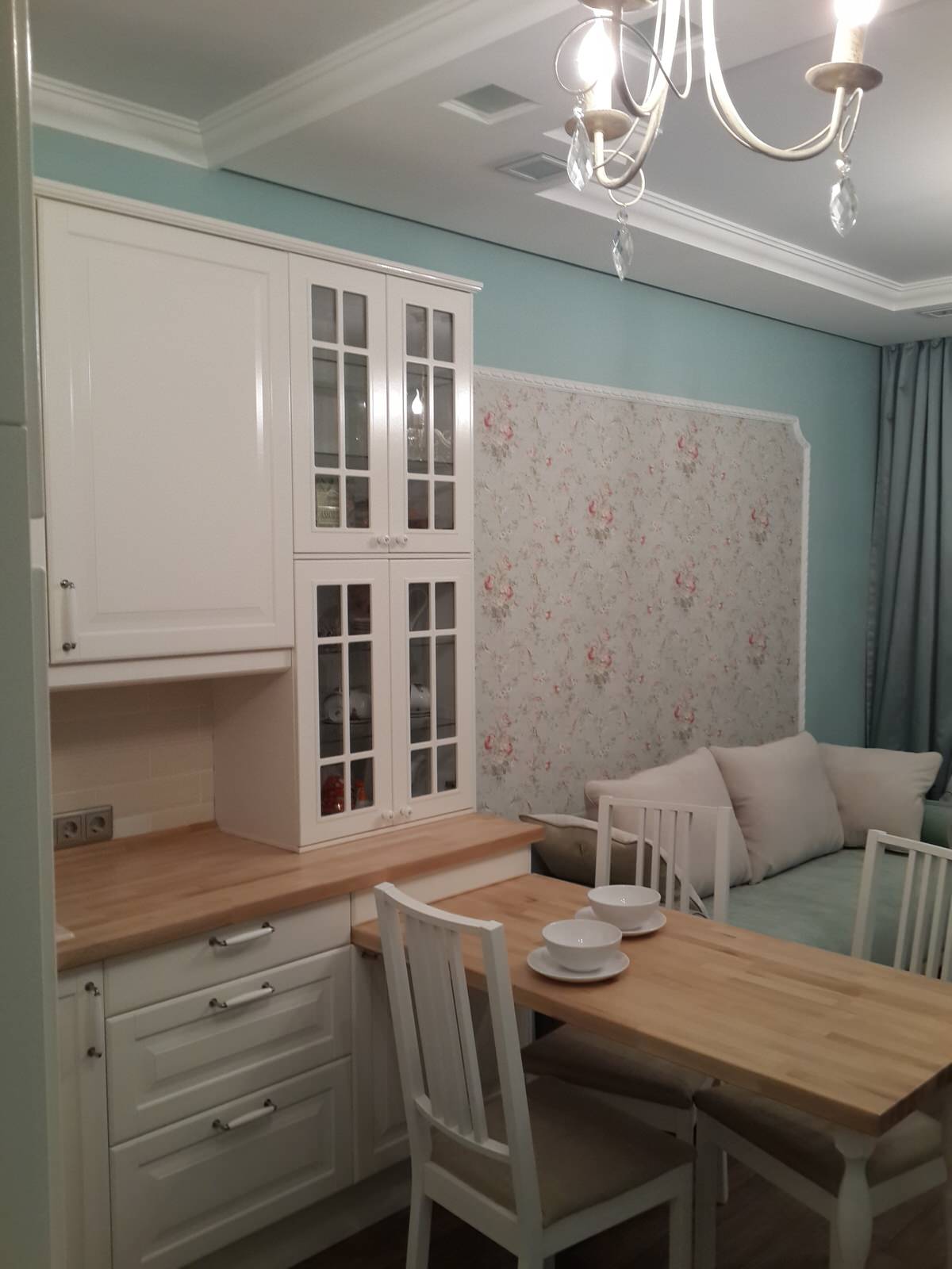 Голубая квартира -студия.