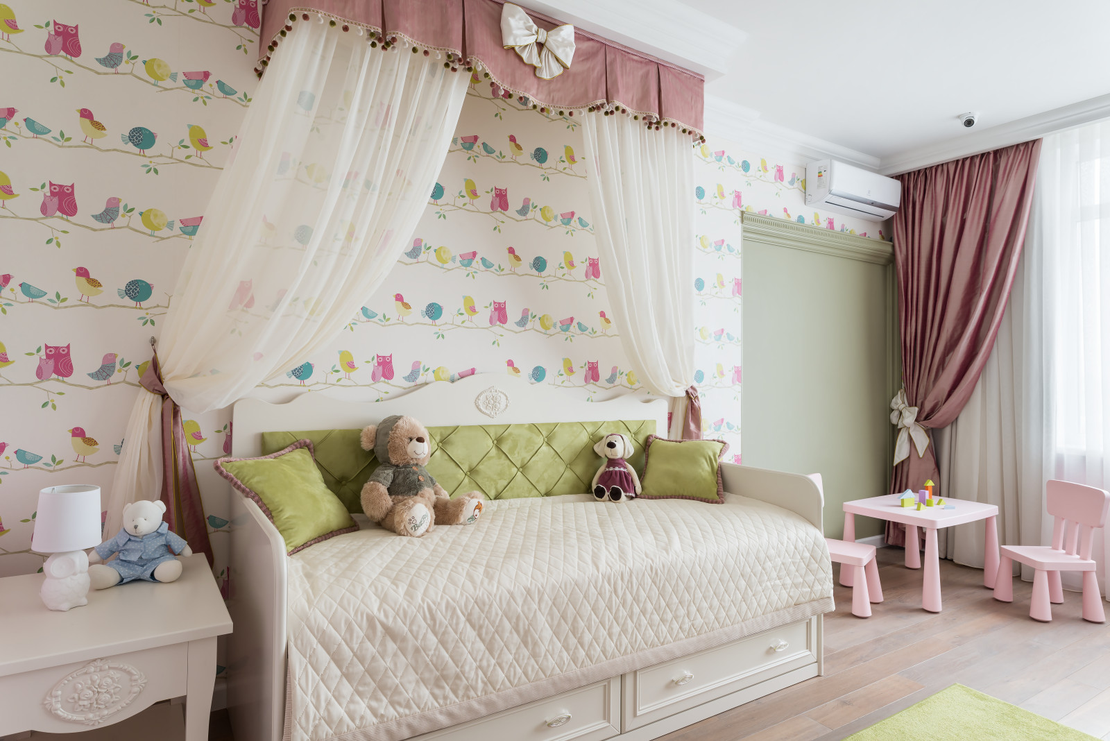 Обложка проекта: Детская для девочки