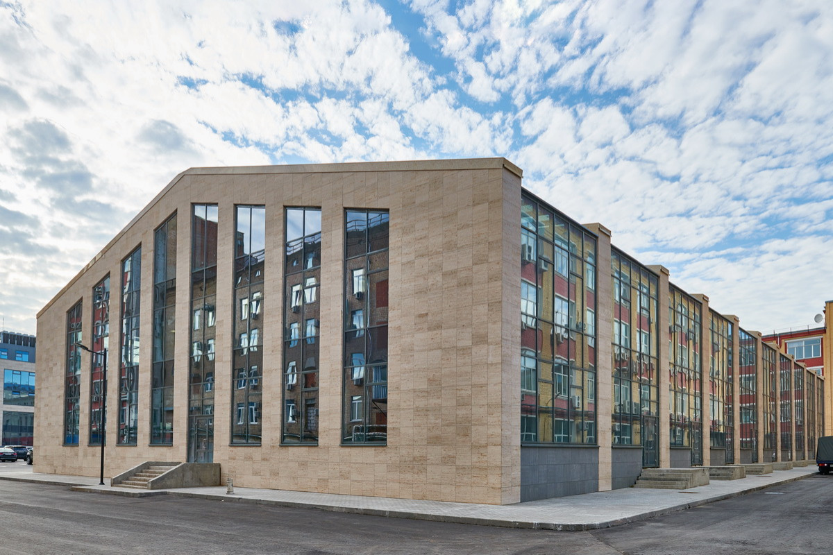 Обложка проекта: Бизнес-центр на Полковой