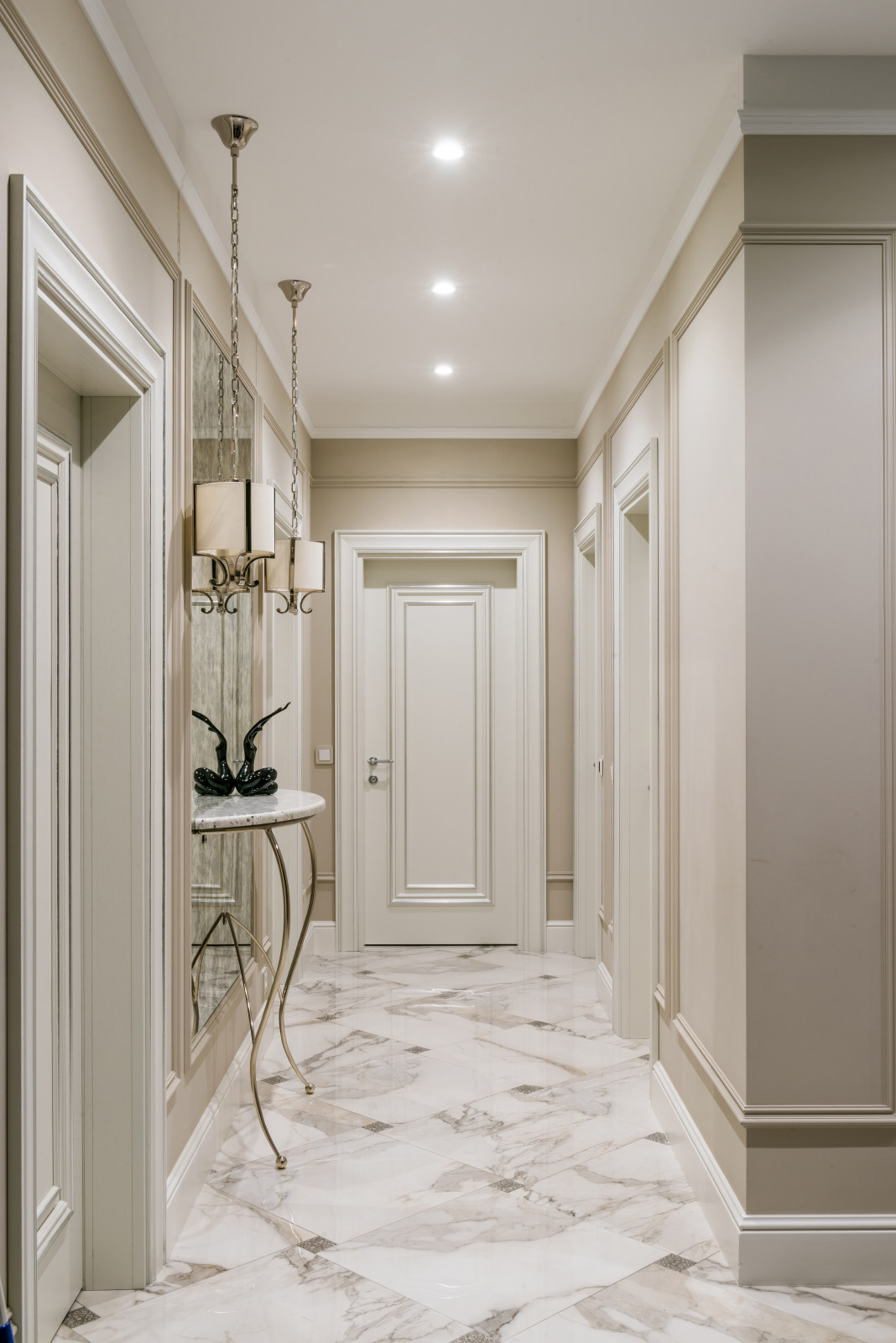 Гипсовая лепнина Аврора в проекте дизайфнера Маргариты Мельниковой