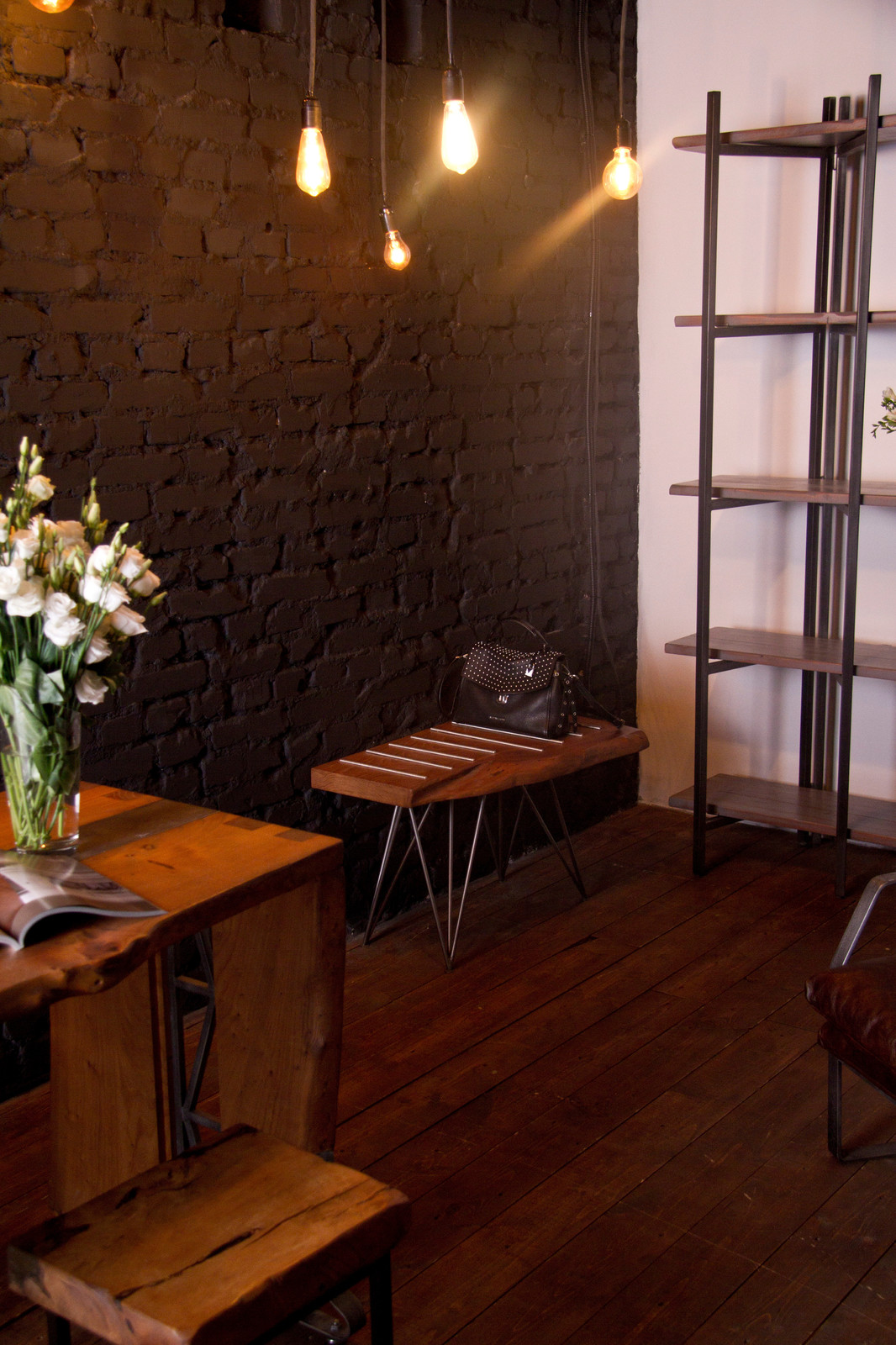 Лофт со столом