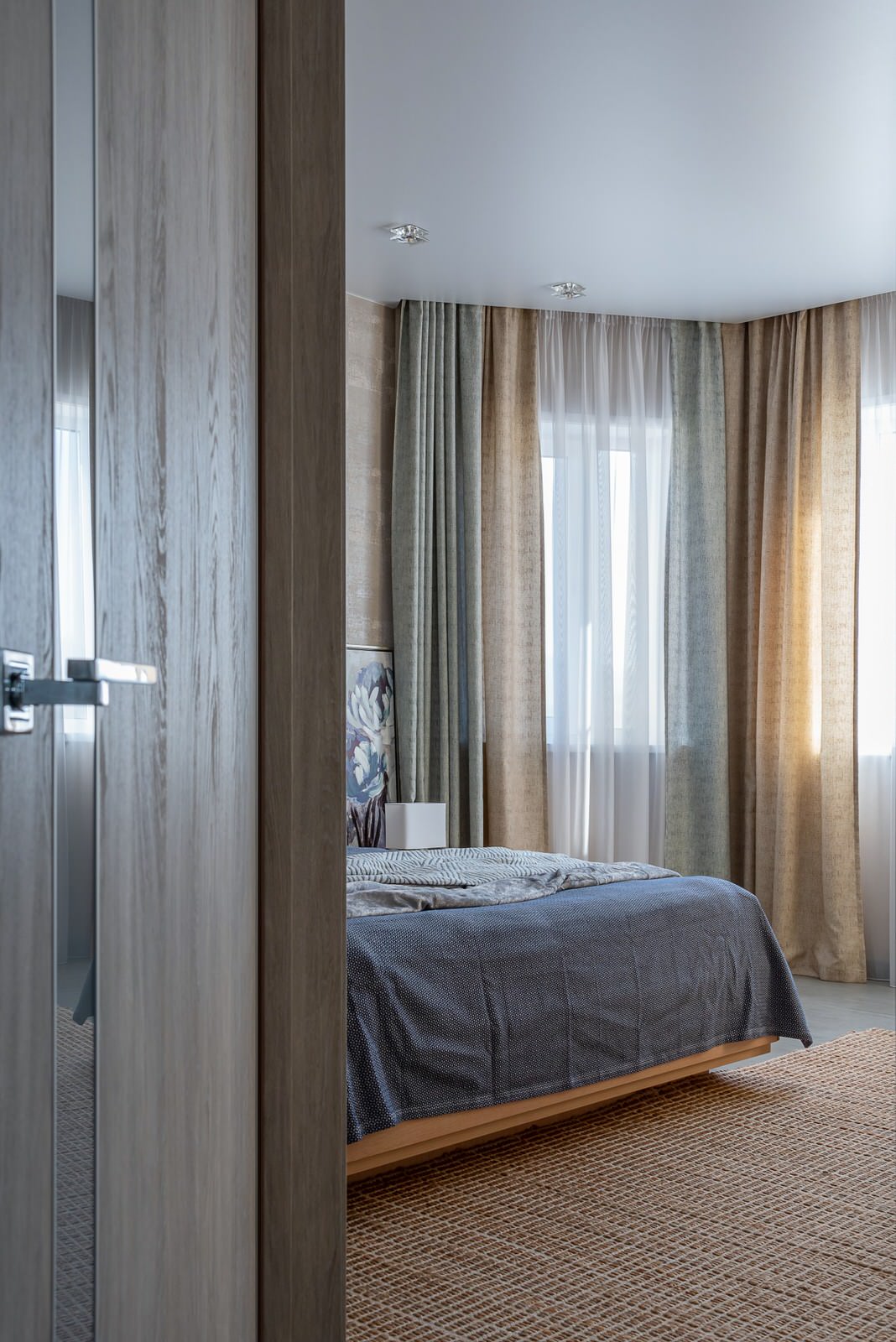 Дом с ирисом