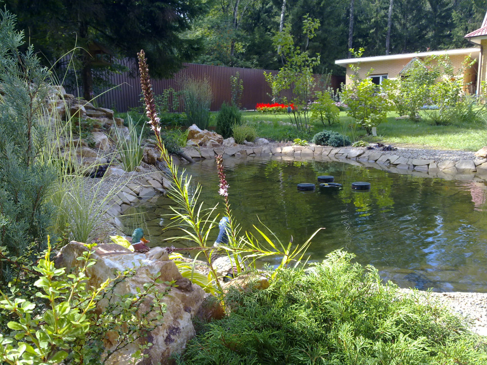 Декоративный пруд в Акиньшино