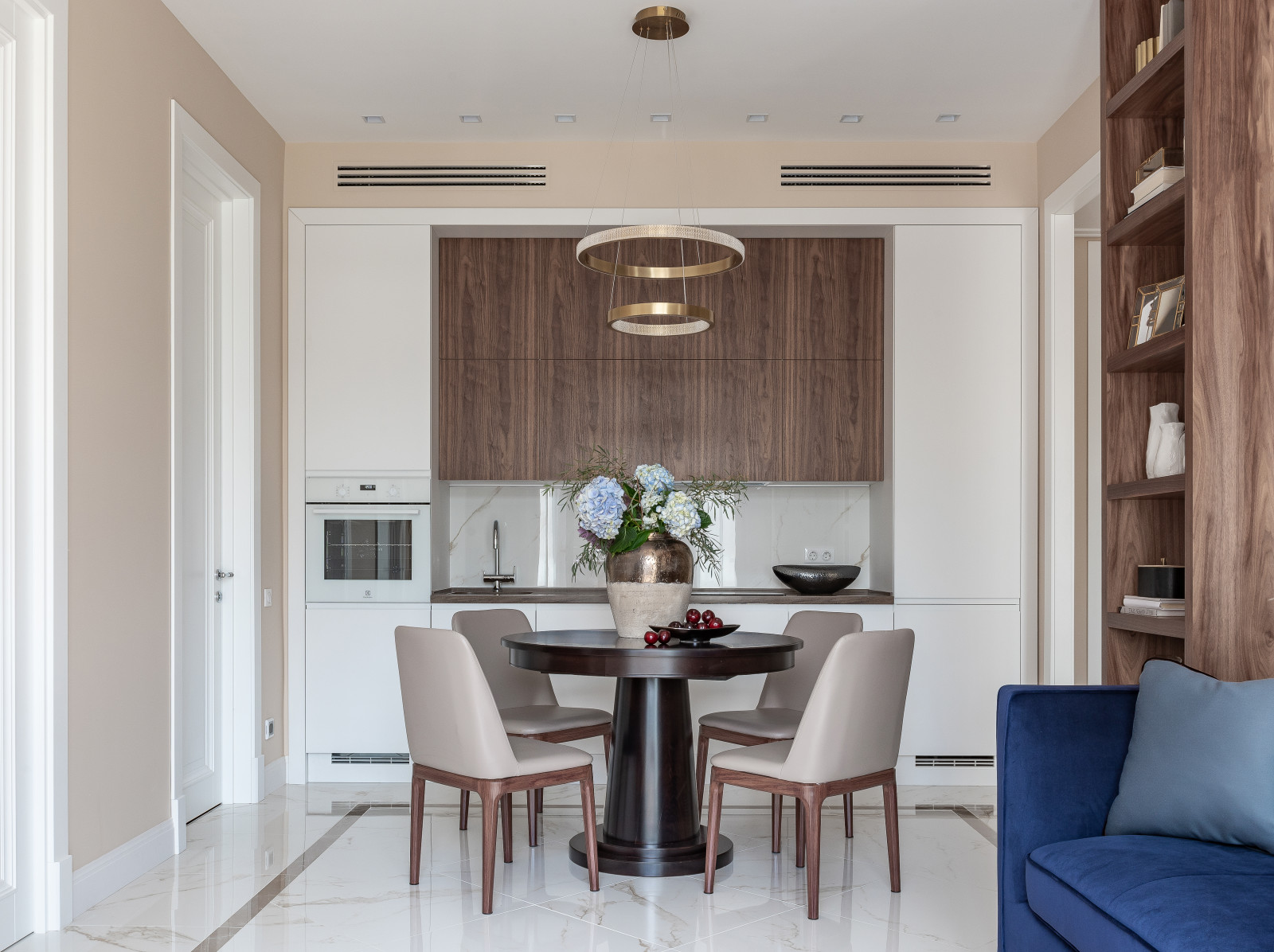 Обложка проекта: Даев переулок