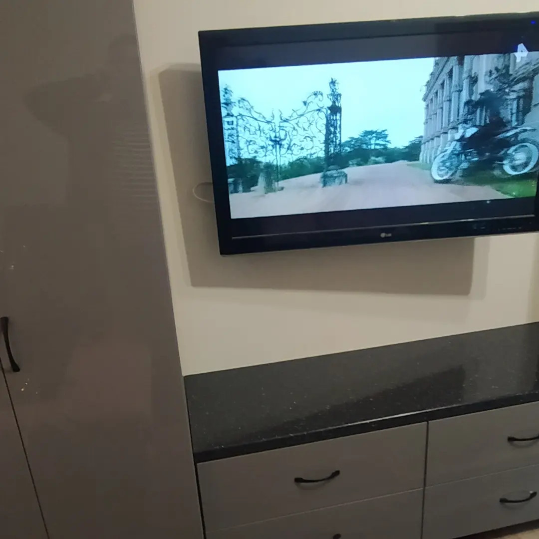 шкафы,тумбаР