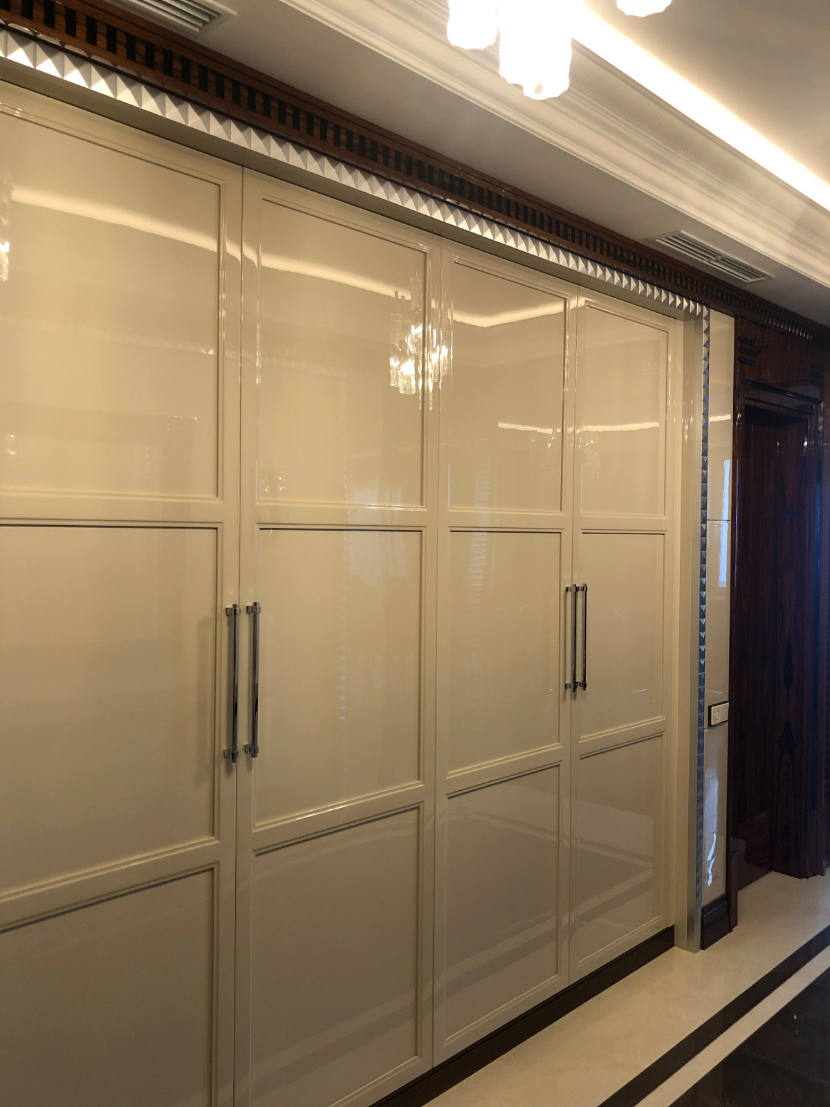 Шкаф для одежды