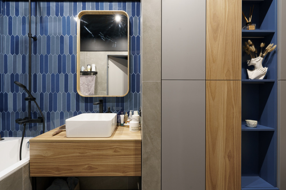 Серая мебель с деревом для всей квартиры