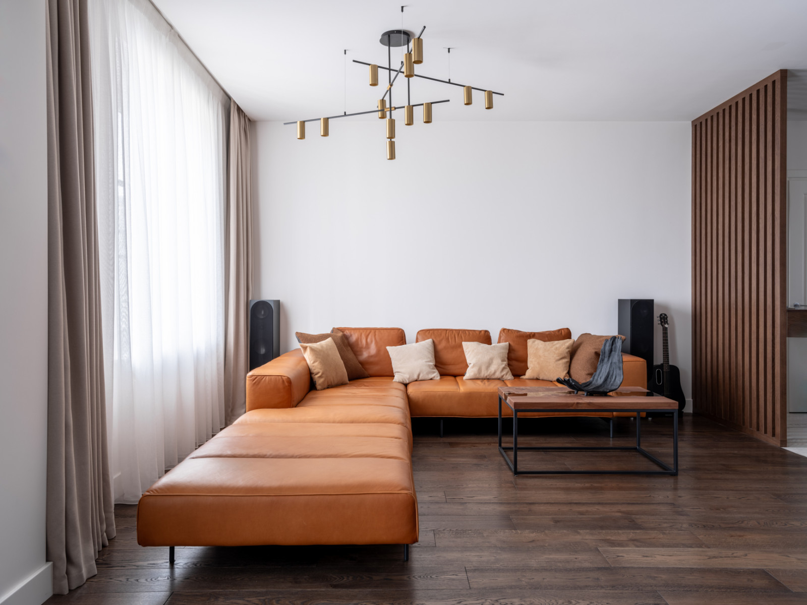 Обложка проекта: ЧБ