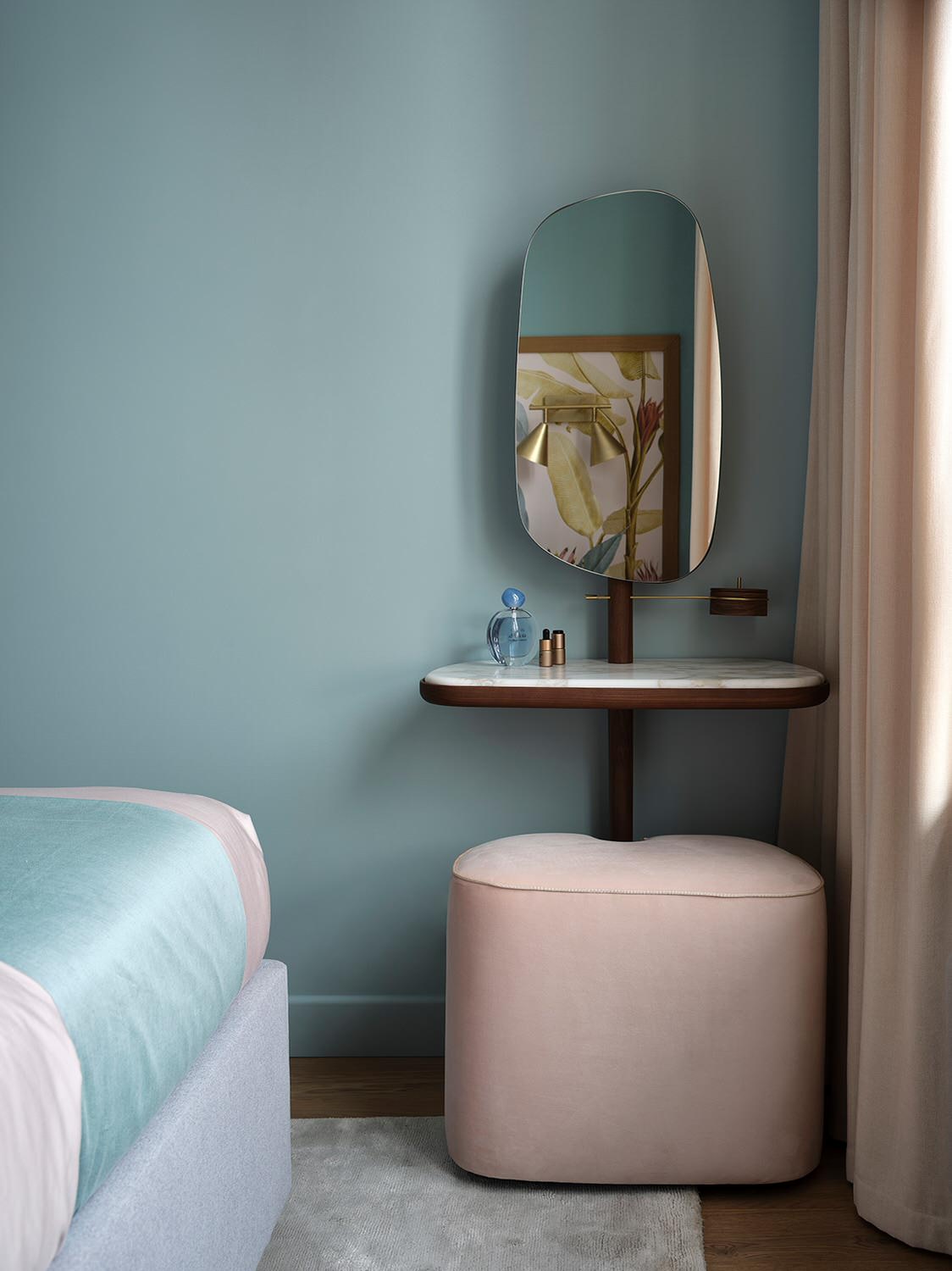 Небольшая квартира в оттенках синего