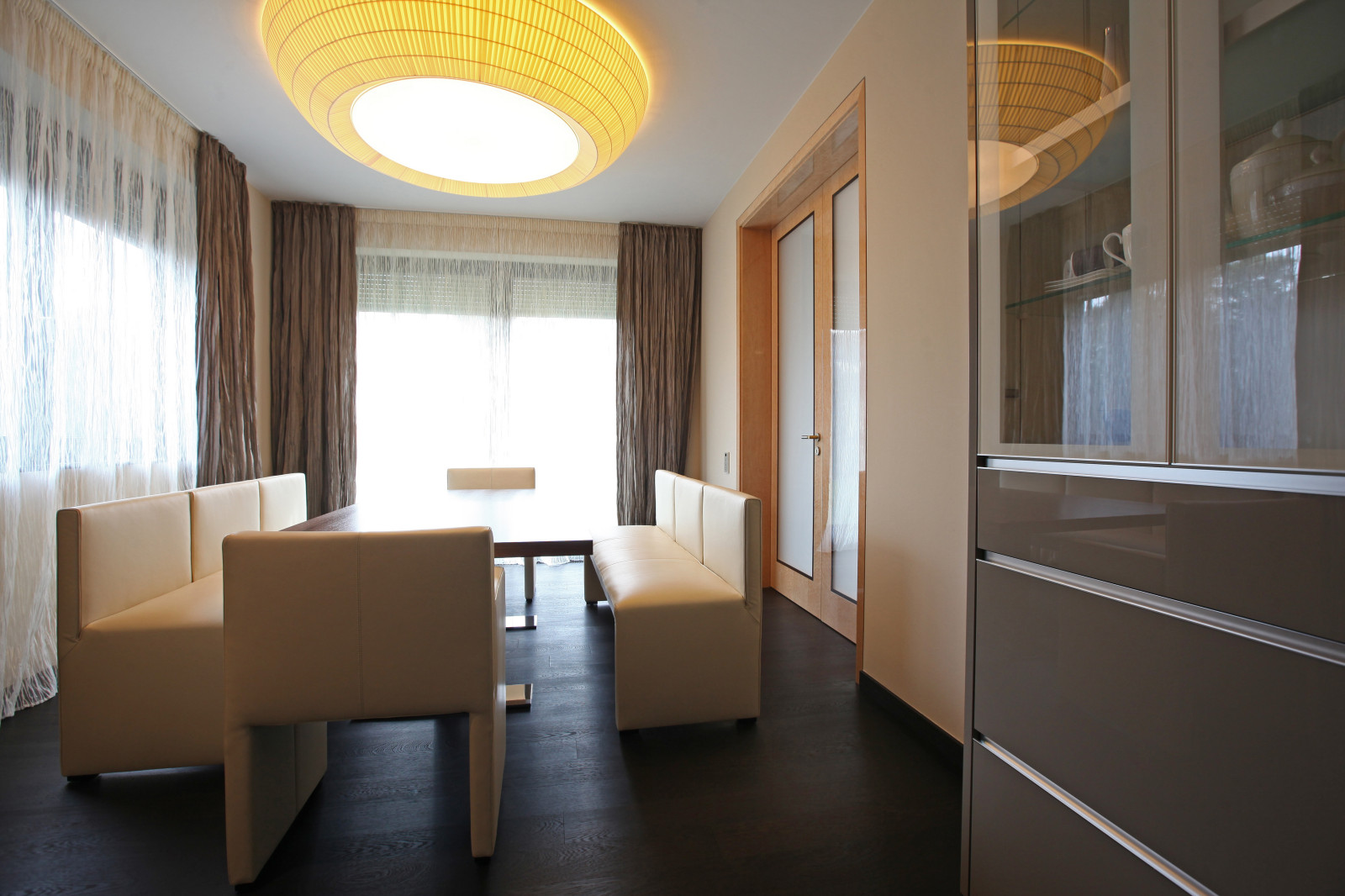 Фоновое изображение профиля Лена Гордина