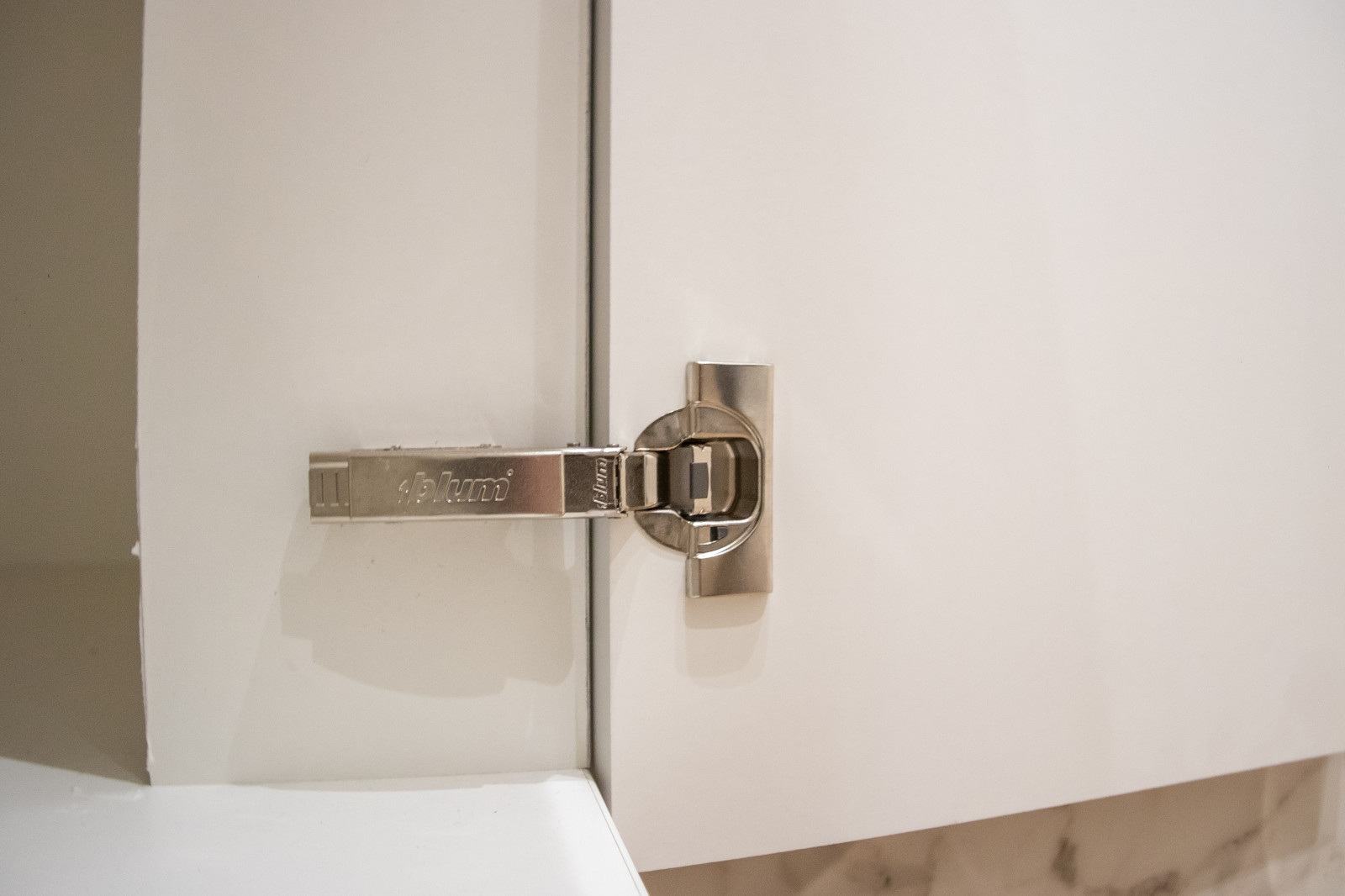 Многоугольная тумба под раковину ванную комнату