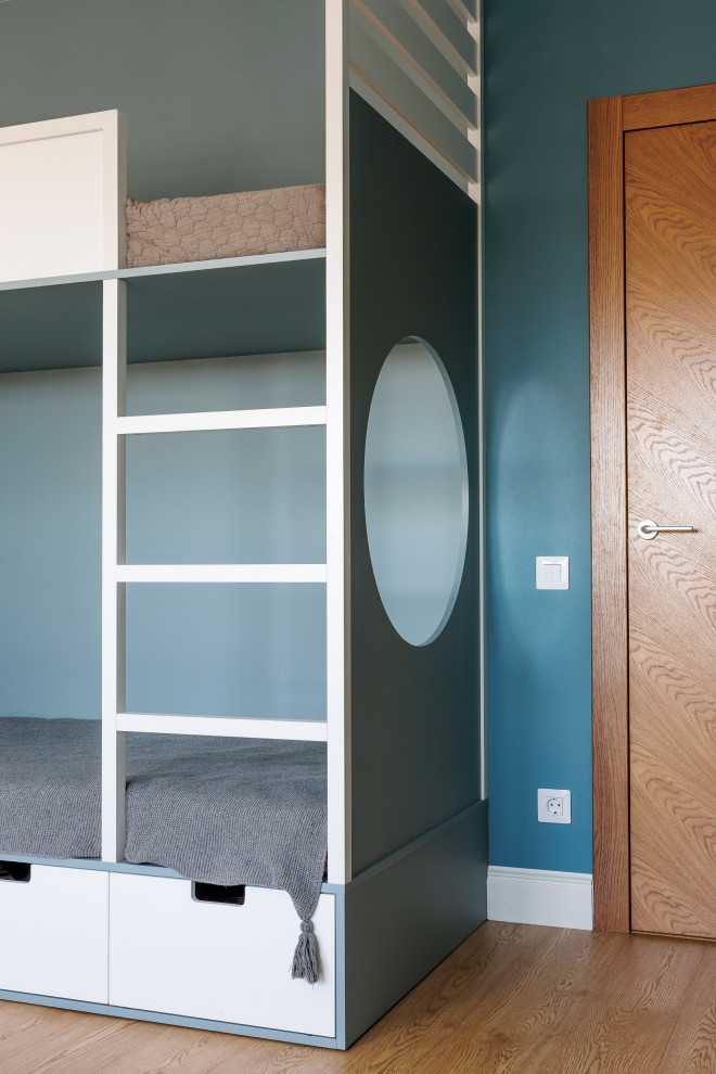 Трешка для молодой пары с двумя детьми