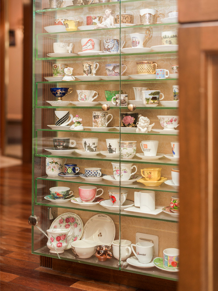 В гостях: Интерьер в неоклассическом стиле — подарок для мамы