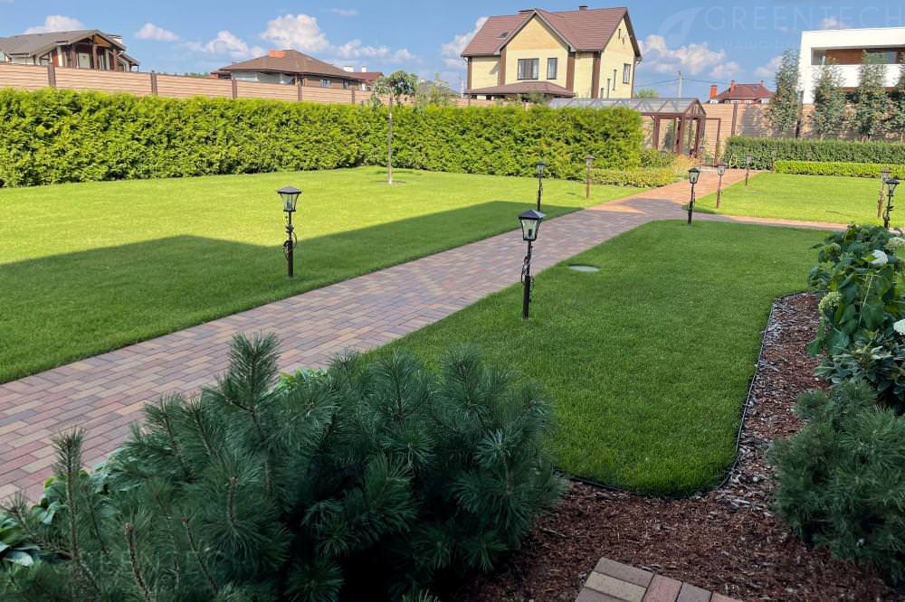 Сад, построенный в к.п. Земляничная поляна